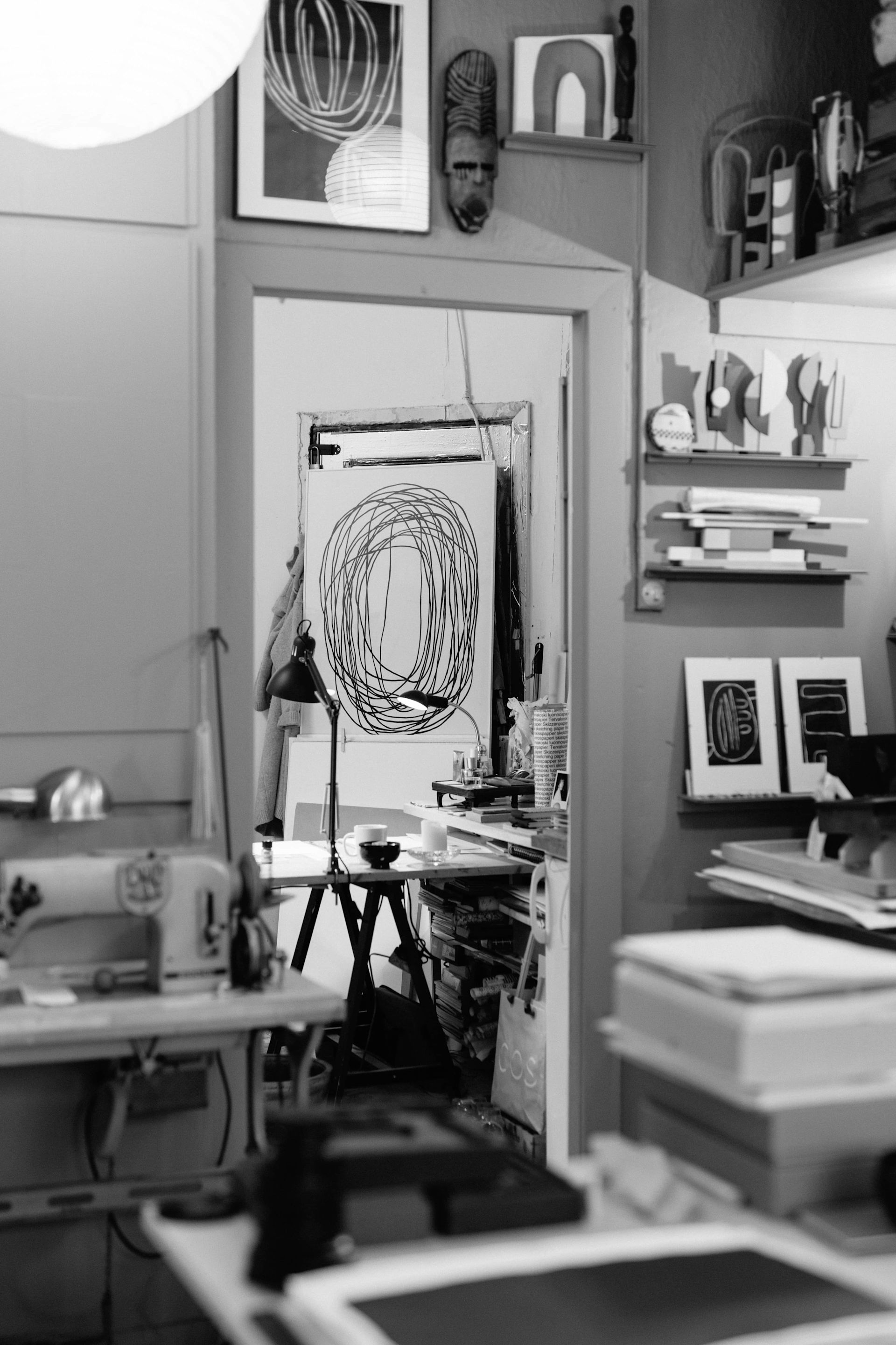 ALET Agency Alium Artist Portrait Leise Dich Abramhamsen 11 3845x5767px