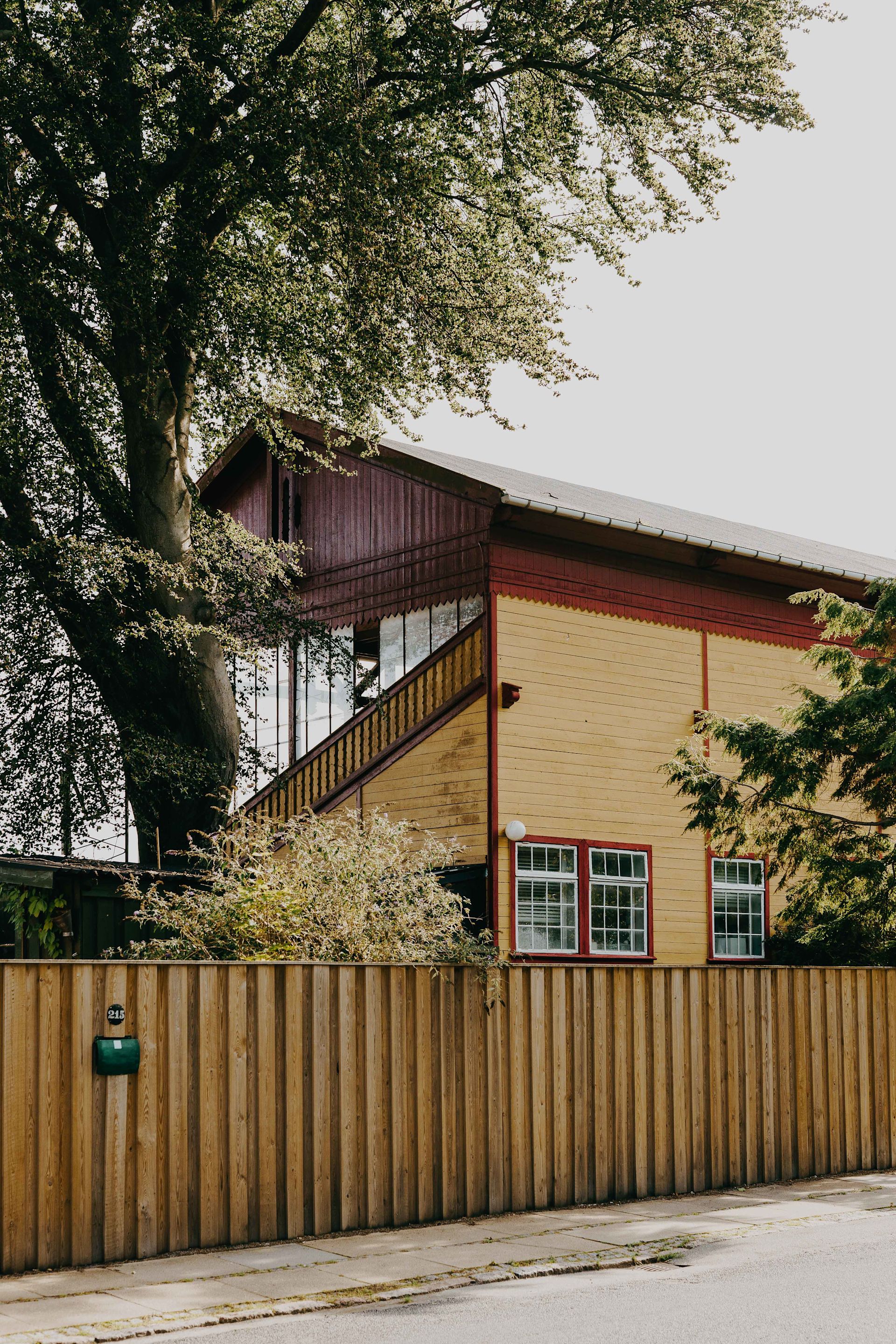 ALET Agency New Works A Study 001 Blaehr Vase 1920x1080px 1-min