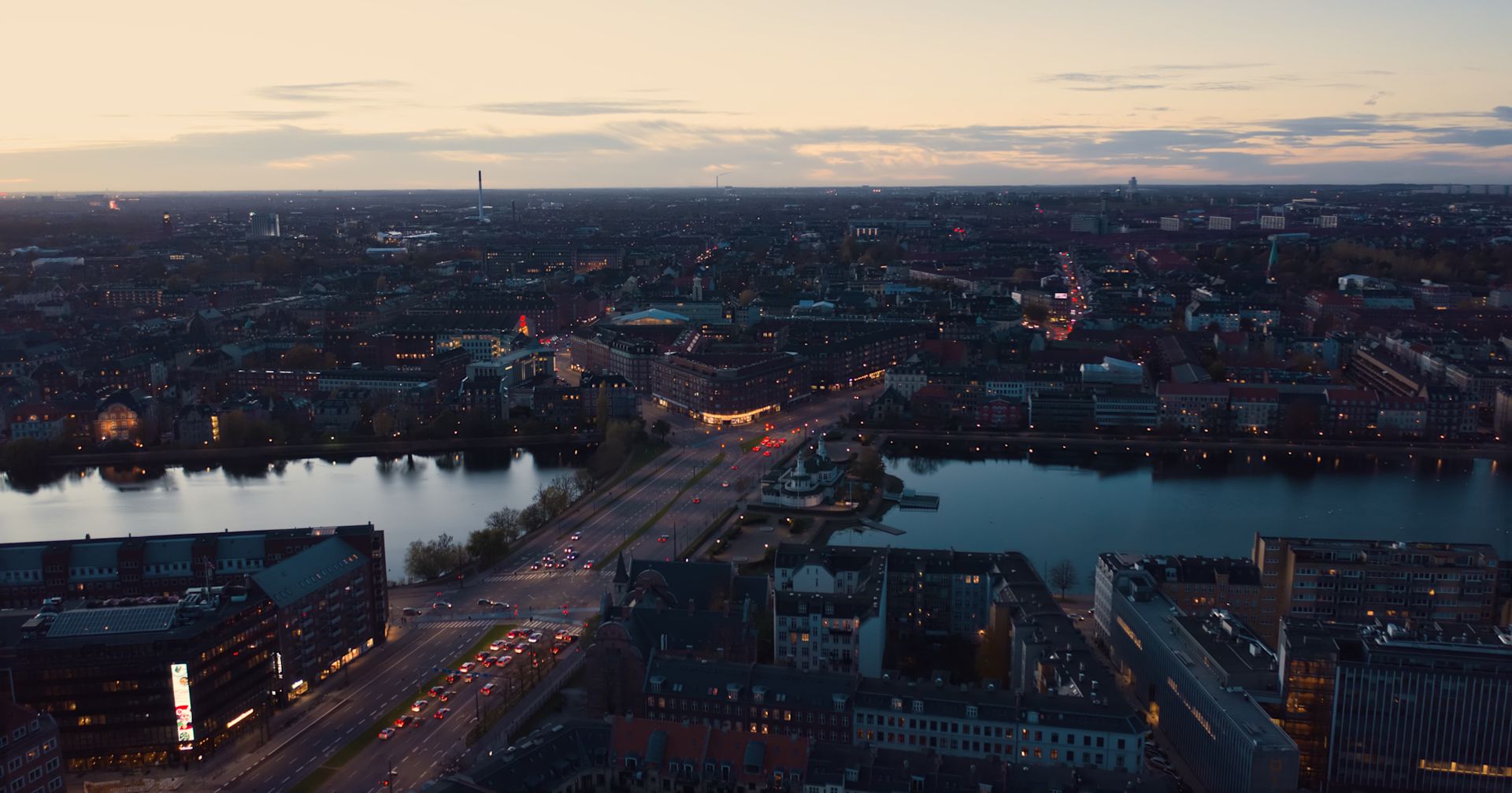 ALET Agency Louis Poulsen Reflections Film05 Framing Outdoor Spaces 2.0 9 5120x2686px