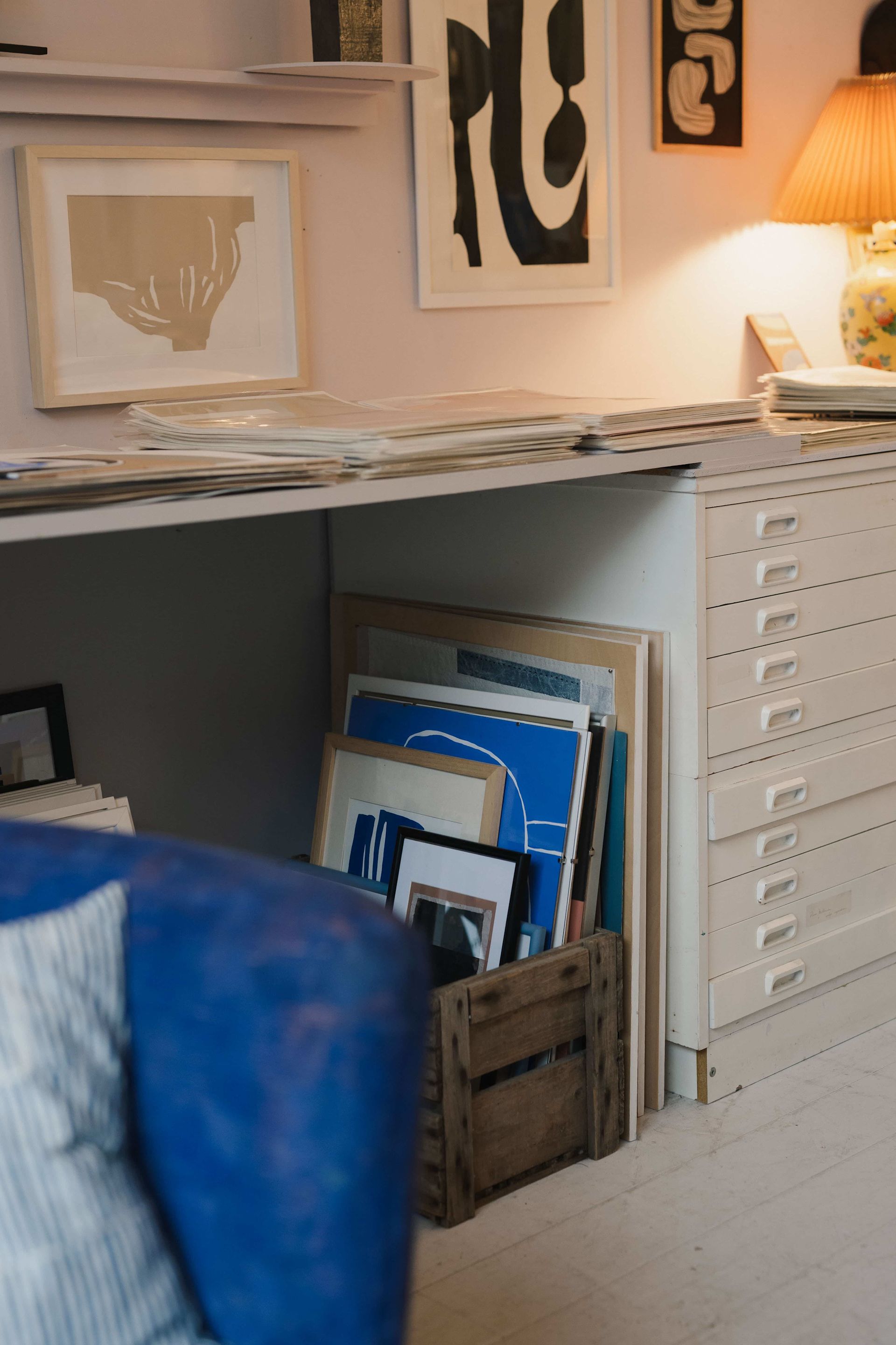 ALET Agency Alium Artist Portrait Leise Dich Abramhamsen 15 3847x5770px